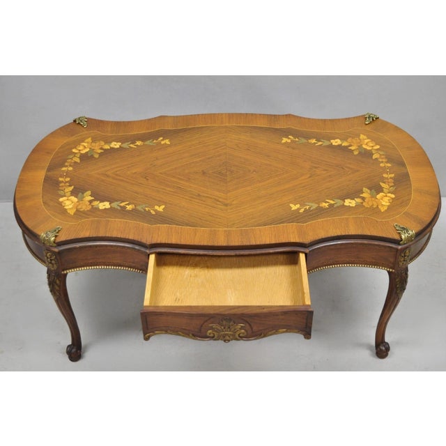 French Antique French Louis XV Style Floral Inlay Walnut Coffee Table With Drawer For Sale - Image 3 of 15