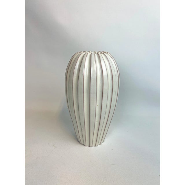 Mid-Century Modern Mid-Century Vase by Vicke Lindstrand, 1940s For Sale - Image 3 of 9