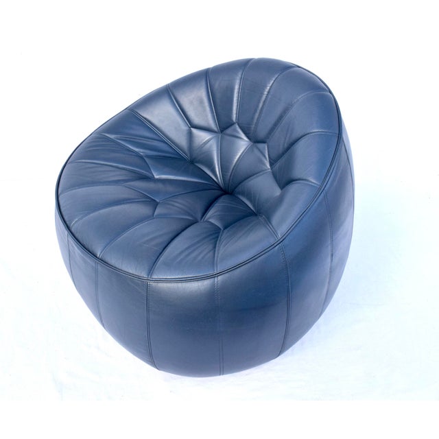 Postmodern Ligne Roset Leather Ottoman Swiveling Armchair For Sale - Image 3 of 10