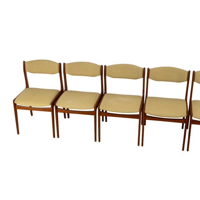 1980s Set of 8 Danish Modern Solid Teak Dining Chairs Acquired From D-Scan For Sale In Tampa - Image 6 of 18