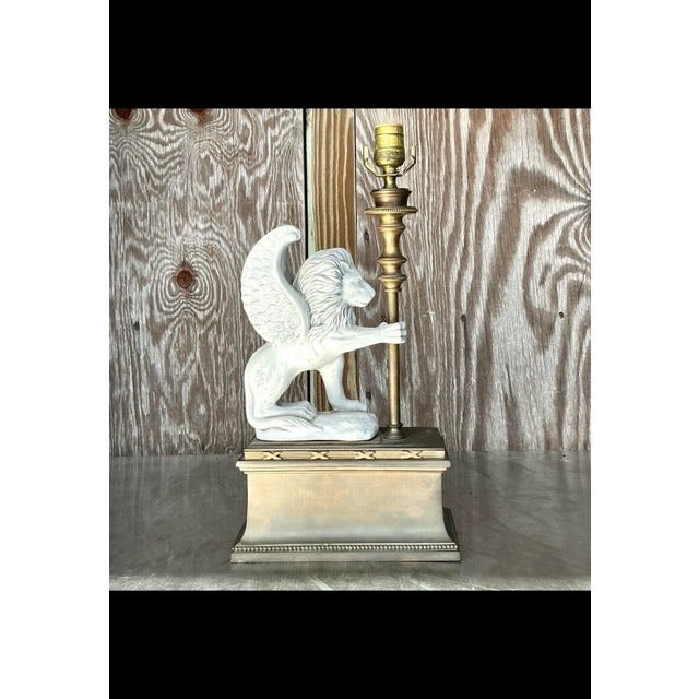 Chapman Manufacturing Company Vintage Neoclassical Chapman Winged Lion Lamp For Sale - Image 4 of 10