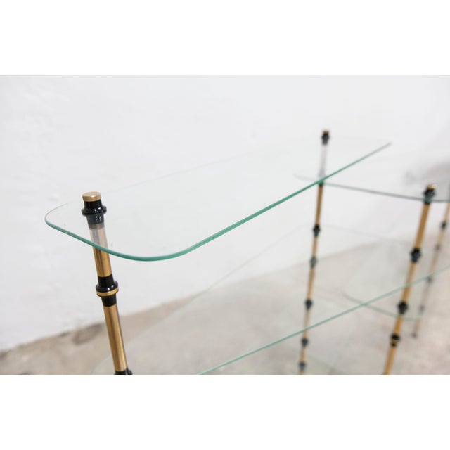 1970s Vintage Bakery Display Shelf in Glass and Brass, 1950s For Sale - Image 5 of 18