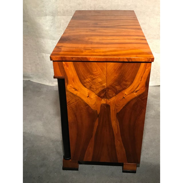 Early 19th Century Biedermeier Walnut Dresser, 1820 For Sale - Image 5 of 8