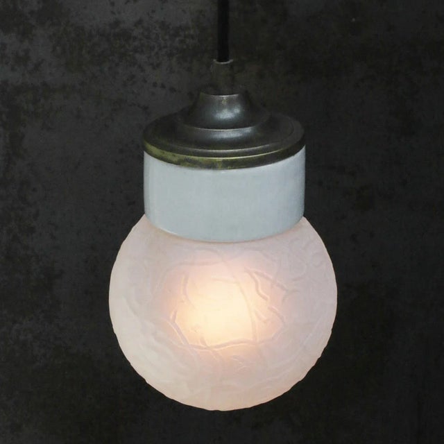 1950s Vintage Industrial White Porcelain Clear Glass Brass Pendant Lights For Sale - Image 5 of 9