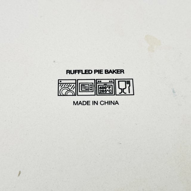 Blue Vintage 14-Inch Cobalt Blue Stoneware Ruffled Pie Dish With Scalloped Rim For Sale - Image 8 of 9