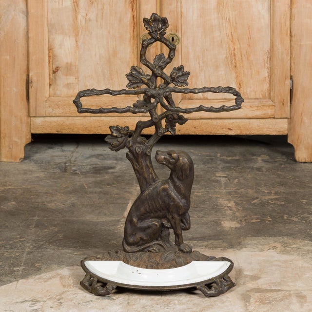 English Iron Umbrella Stand with Dog and Tree Motif and White Receptacle For Sale In Atlanta - Image 6 of 12