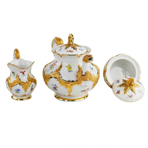 Ceramic Tea and Coffee Service from Meissen, Set of 22 For Sale - Image 7 of 10