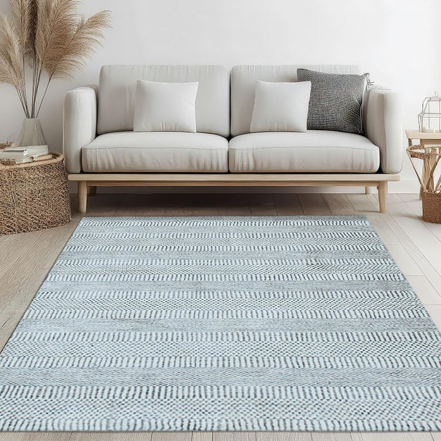 Textile 3x5 Trendy Dahlia Beige Solid Geometric Modern Handmade Small Wool Carpet Rug For Sale - Image 7 of 8