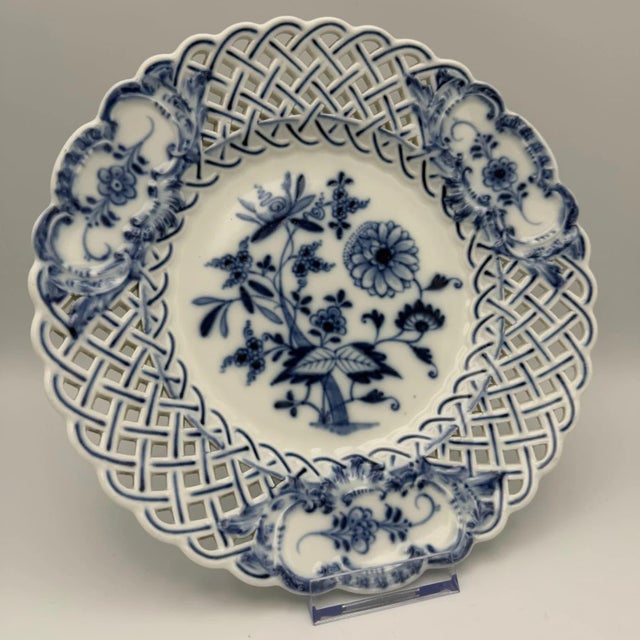 Vintage Pierced Plate with Blue Onion Pattern from Meissen, 1930s For Sale - Image 3 of 14