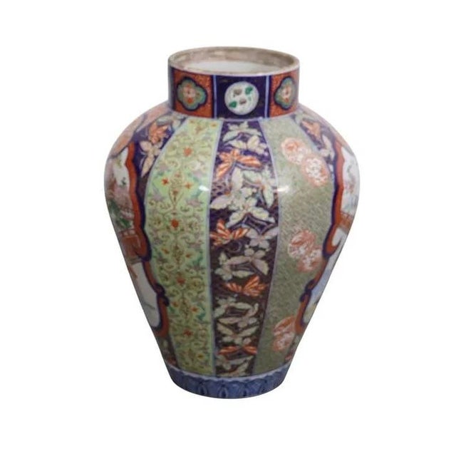 Antique Japanese Imari porcelain vase or temple jar late 19TH Century Meiji period . It showcases distinctive traditional...