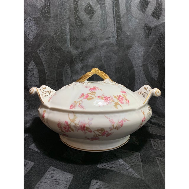 French Antique French Limoges Pink and Lavender Flowers Round Serving Dish With Lid by Elite Works For Sale - Image 3 of 13