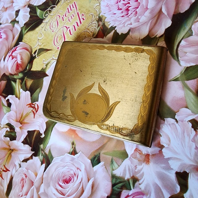 Brass Vintage 1940s Elgin American Brass Compact Mirror Powder Case With Puff & Card For Sale - Image 8 of 13