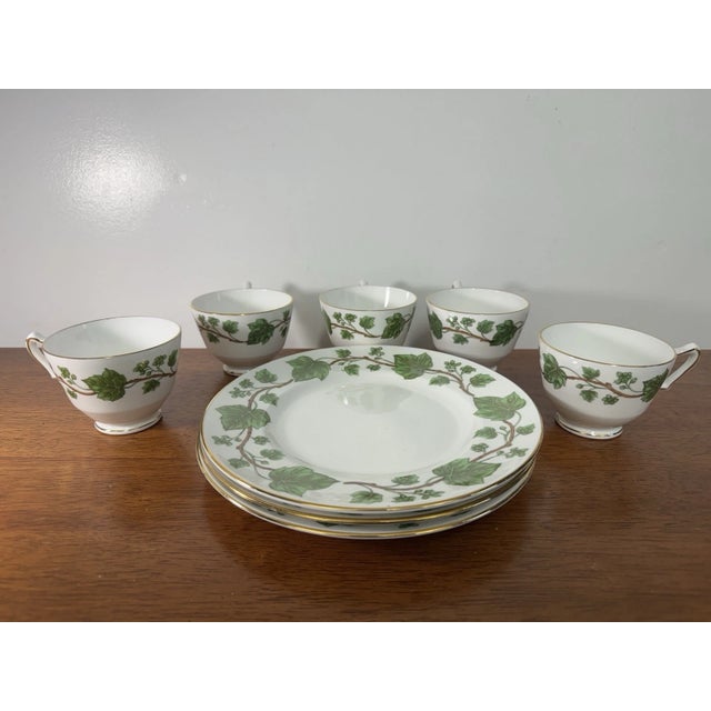 Art Deco Vintage Crown Staffordshire Fine Bone China England Cup & Plates Green Ivy - Set pf 8 For Sale - Image 3 of 17