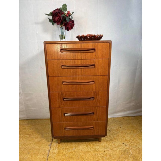 Vintage Teak Chest of Drawers by Victor Wilkins for G-Plan, 1960 For Sale - Image 10 of 11