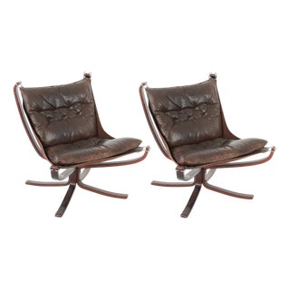 Vintage Falcon Chairs in Brown Leather and Plywood by Sigurd Ressell for Vatne Møbler, 1970s, Set of 2 For Sale
