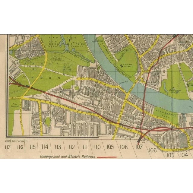 Vintage Map of London, 1930 For Sale - Image 6 of 13