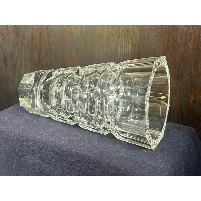 Vintage 1980s Česká Post-Modern 4-Tier Octagonal Cut Crystal Skyscraper Vase For Sale In Los Angeles - Image 6 of 8