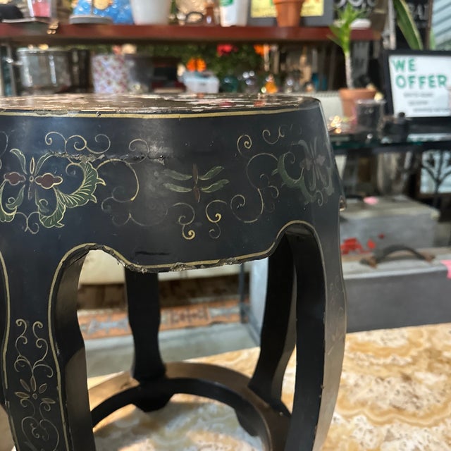 Vintage Asian Style Black Wooden Plant Stand With Mother of Pearl Accents, Slight Condition Issues For Sale In Atlanta - Image 6 of 6