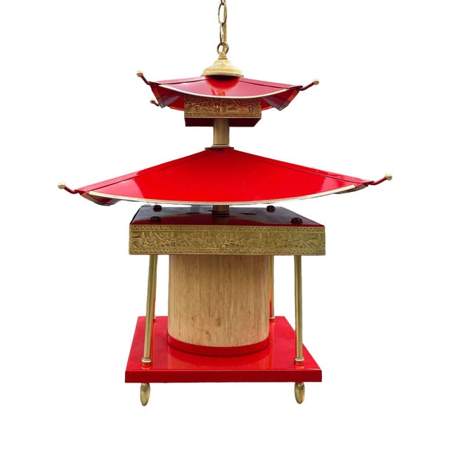1950s Mid-Century Modern Pagoda Enameled Red Metal & Gold-Tone Tole Chinoiserie Chandelier For Sale In Los Angeles - Image 6 of 18