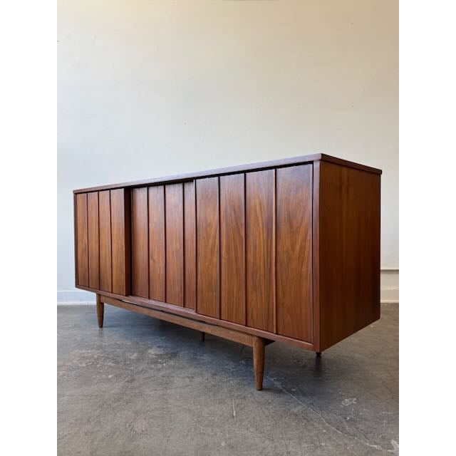 1960's Mainline Hooker Walnut & Caned Reversible Door Credenza For Sale - Image 11 of 15