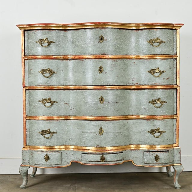 Early 20th Century Italian 20th Century Painted & Parcel Gilt Chest of Drawers For Sale - Image 5 of 12