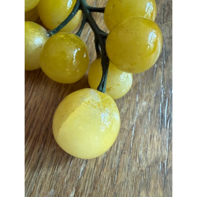 Mid-Century Modern 1960s Mid-Century Modern Italian Yellow Alabaster Grape Cluster For Sale - Image 3 of 9