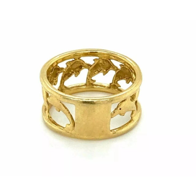 Late 20th Century 24990 - Dolphin 14k Yellow Gold Band Ring For Sale - Image 5 of 6