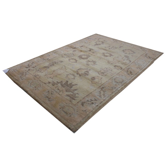 This stunning Oushak design rug is made of 75% wool & 25% cotton, dyed with pigment from vegetable, it’s originally a...