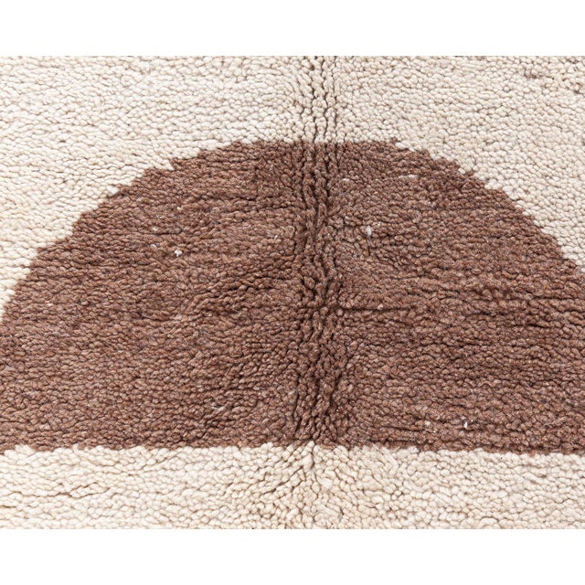 Tribal Doris Leslie Blau Midcentury Moroccan Natural Undyed Wool Rug For Sale - Image 3 of 9
