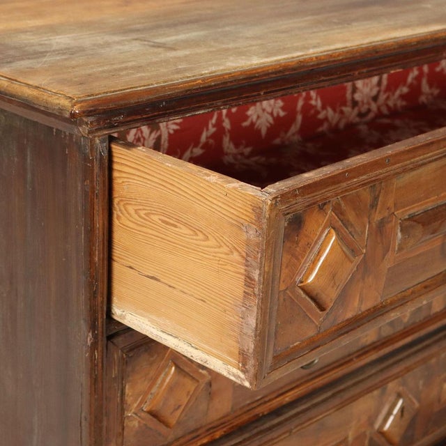 Baroque Chest of Drawers in Walnut For Sale - Image 3 of 10