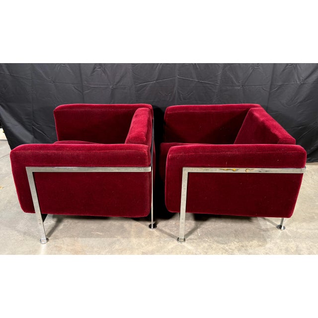 Stendig Mid-Century Modern Cube Lounge Chairs in Burgundy Mohair Velvet and Chrome, Robert Hausmann for De Sede Style - A Pair For Sale - Image 13 of 16