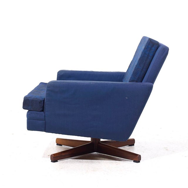Wood Fredrik Kayser Model 807 Mid Century Norwegian Swivel Lounge Chairs - Pair For Sale - Image 7 of 12