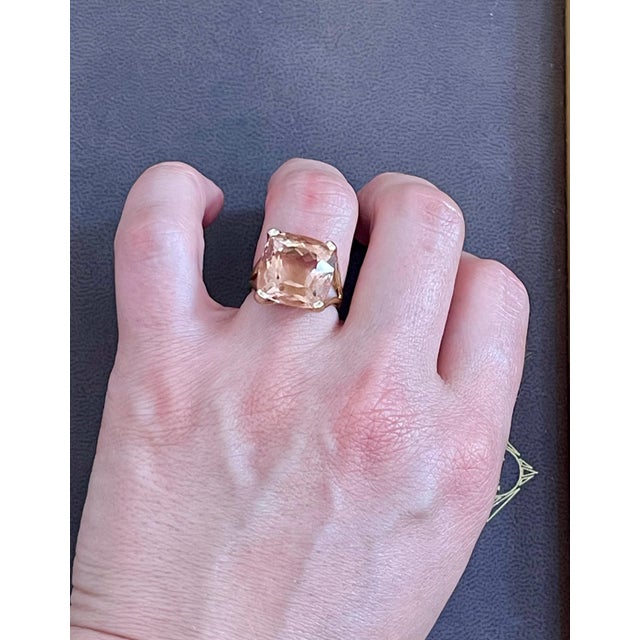 16 Carat Cushion Shape Morganite Cocktail Ring 14 Karat Yellow Gold Estate For Sale - Image 13 of 18