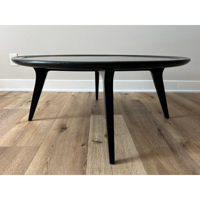 Mid-Century Modern 1960s John Van Koert for Drexel Profile Collection Round Coffee Table – Vintage Mid-Century Modern Black Lacquer Cocktail Table For Sale - Image 3 of 12