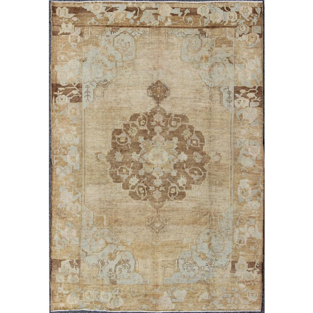 Vintage Turkish Kars Rug With Floral Medallion in Camel, Tan, Taupe, Gray, Sand 7′5″ × 10′8″ For Sale - Image 12 of 12