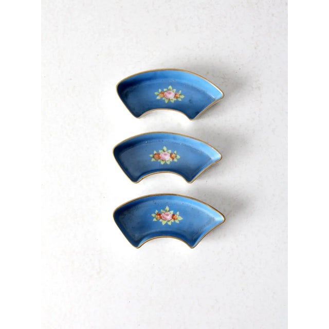 This is a set of 3 vintage Noritake dishes circa 1921-1938. Crescent shaped, the hand-painted ceramic bowls feature sky...