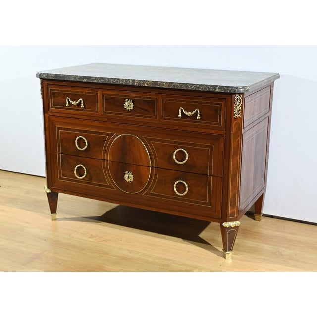 Louis XVI Mahogany Commode, Late 18th Century For Sale - Image 3 of 18
