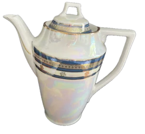 Mid 18th Century Ginori Doccia Coffee Pot