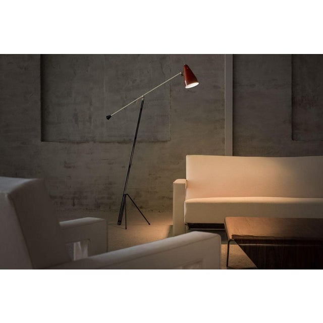 A true collector’s piece, this exceptionally rare Model 6320 floor lamp was designed in 1953 by Wim Rietveld for Gispen,...