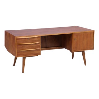 Vintage Desk in Wood, 1960s For Sale