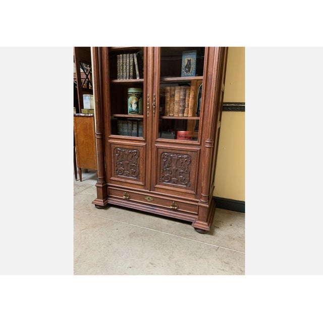 Age: circa 1880 Wood type: solid oak Condition: very good, meticulously maintained, and ready-to-use original condition...