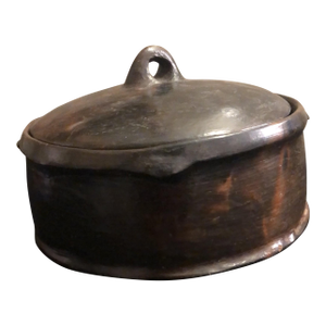 Vintage Ethiopian Hand-Burnished Black Clay Lidded Vessel – Peace Corps Provenance