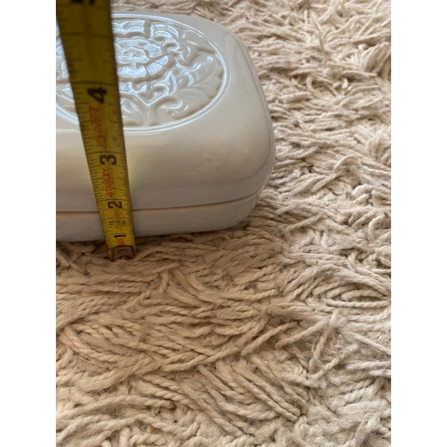 1979 Tiffany & Co. Candy Chinoiserie Asian Floral Motif Porcelain White Bon Bon Dish For Sale In Boston - Image 6 of 9