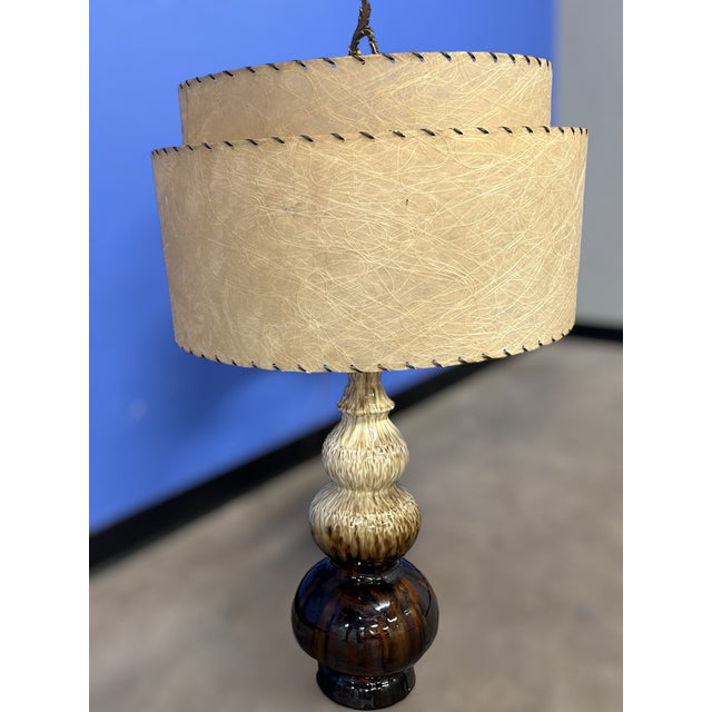 Vintage Mid Century Modern Table Lamp – Tiered Fiberglass Shade, Drip Glaze Ceramic Base For Sale In Phoenix - Image 6 of 7
