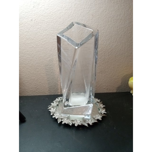 Gustavian (Swedish) 1980s Exquisite Signed Goran Wharff Kosta Boda "Sails" Twisted Crystal Vase For Sale - Image 3 of 6