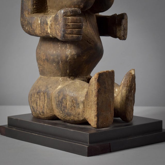 Early 20th Century Bassa Seated Female Figure on Custom Base For Sale - Image 16 of 16