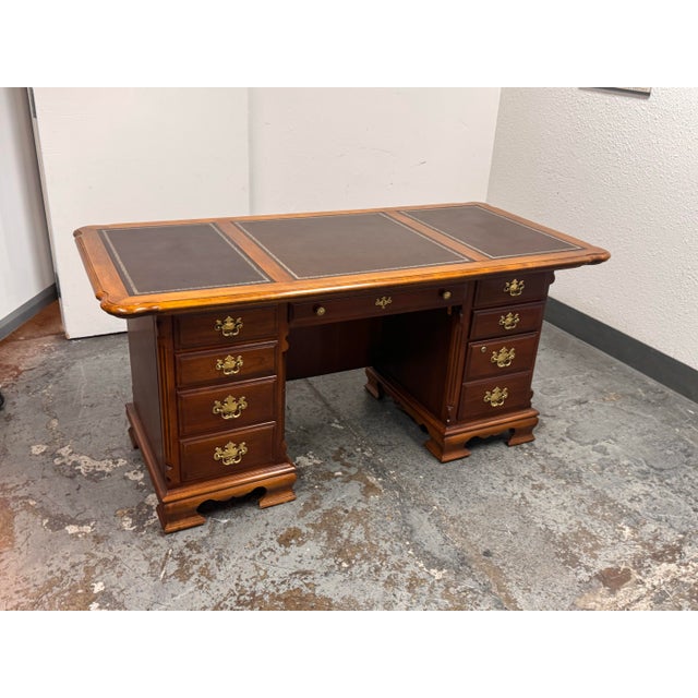 Traditional Lexington Traditional Double Pedestal Executive Desk, Vintage For Sale - Image 3 of 12