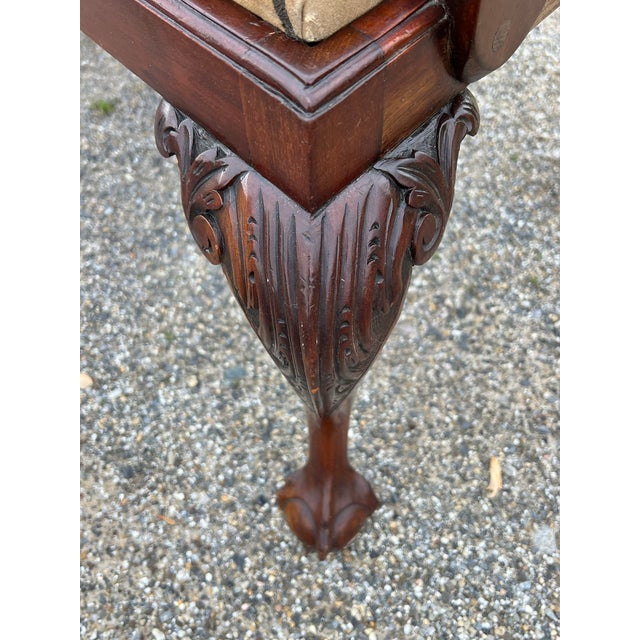 Vintage 1940’s Mahogany Chippendale Settee For Sale In New York - Image 6 of 9