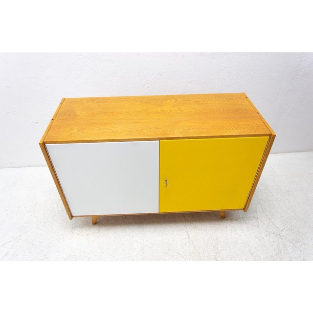 Mid-Century Czech U-450 Sideboard by Jiří Jiroutek, 1960s For Sale - Image 6 of 16