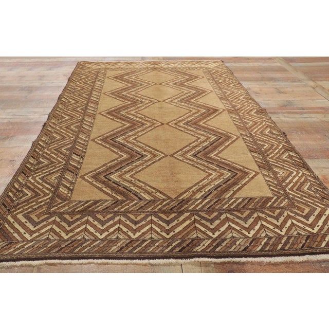 Camel Mid 20th Century Vintage Persian Semnan Rug, 04'05 X 07'07 For Sale - Image 8 of 10